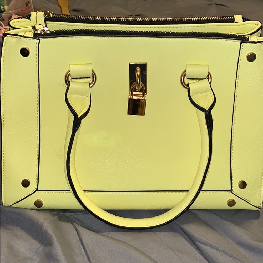 Call it spring purse - Picture 5 of 7